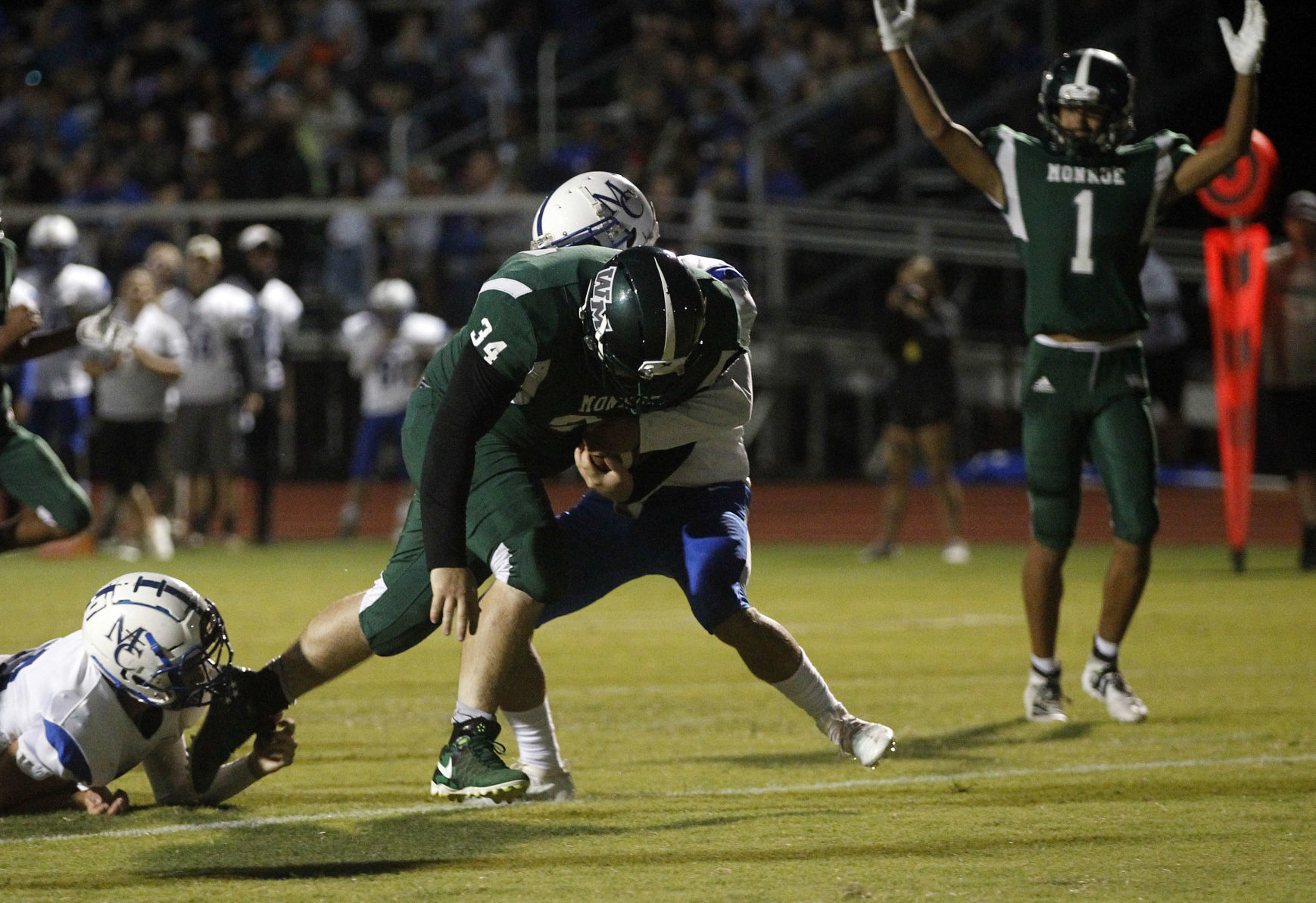 20190920_cdp_sports_WilliamMonroe Football480.JPG
